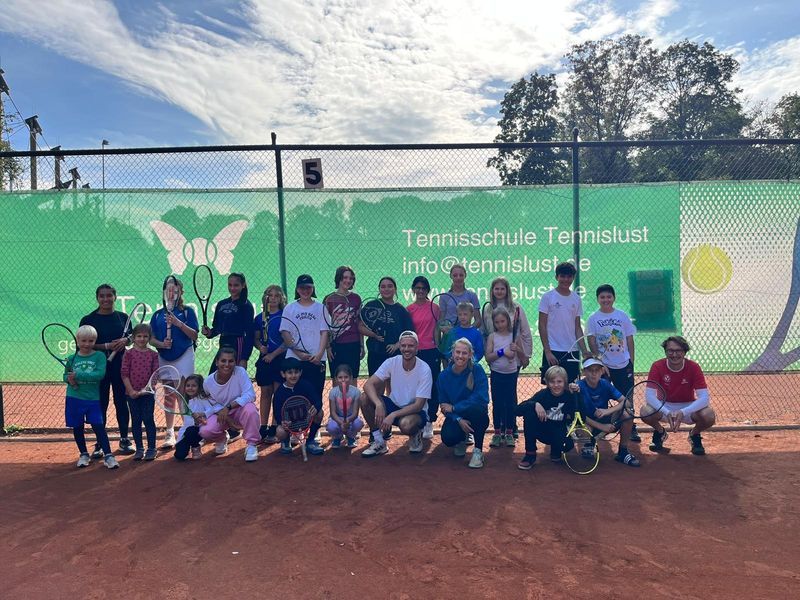 Tennis Action 2 Hover