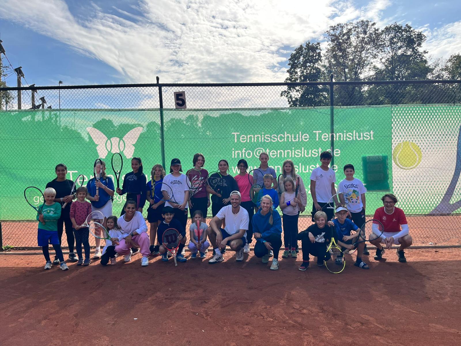 Tennis Action 2 Hover